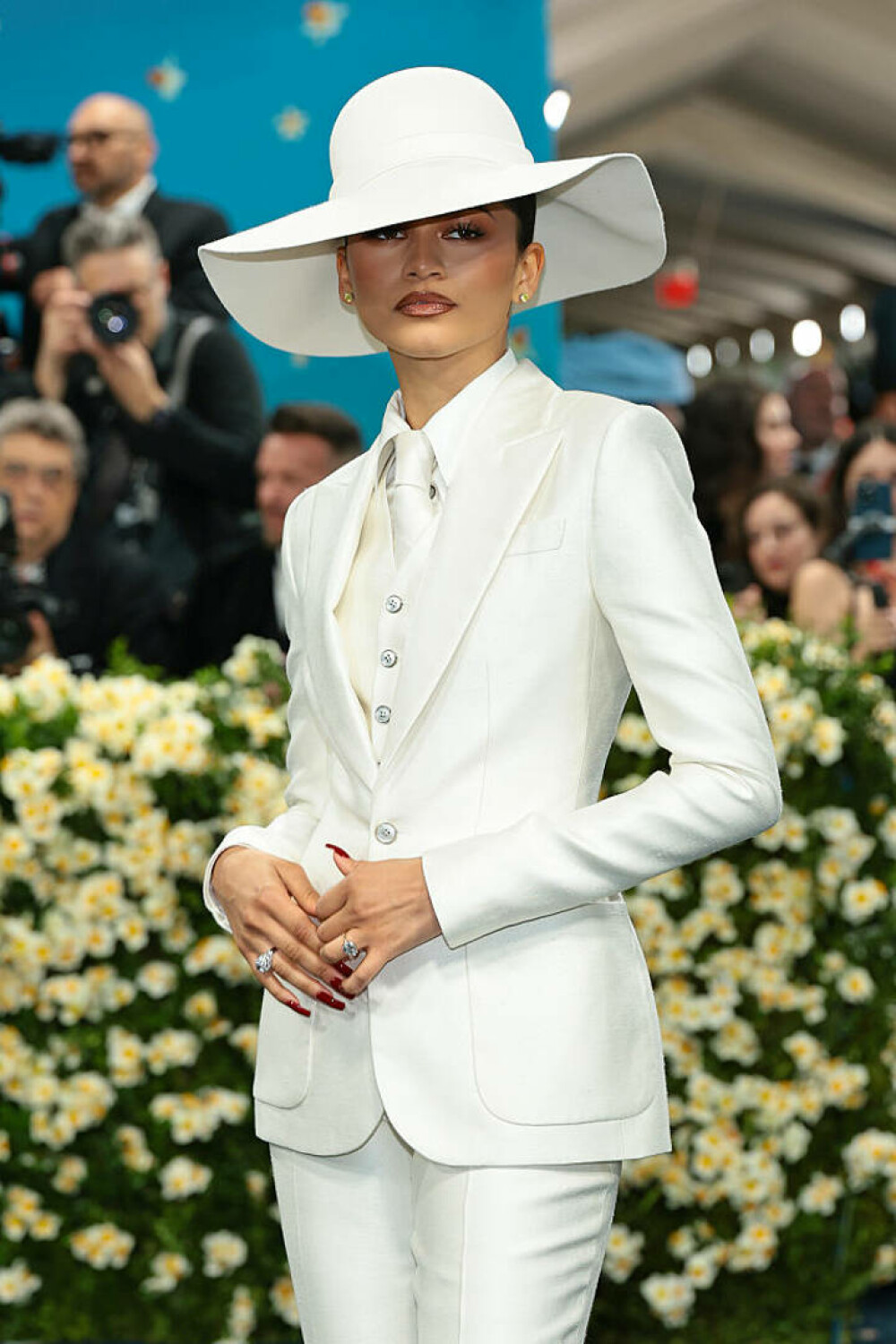 Cele mai spectaculoase ținute de la Met Gala 2025. Vedetele care au făcut furori cu apariții extravagante | FOTO - Imaginea 42