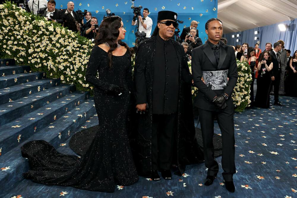 Cele mai spectaculoase ținute de la Met Gala 2025. Vedetele care au făcut furori cu apariții extravagante | FOTO - Imaginea 59