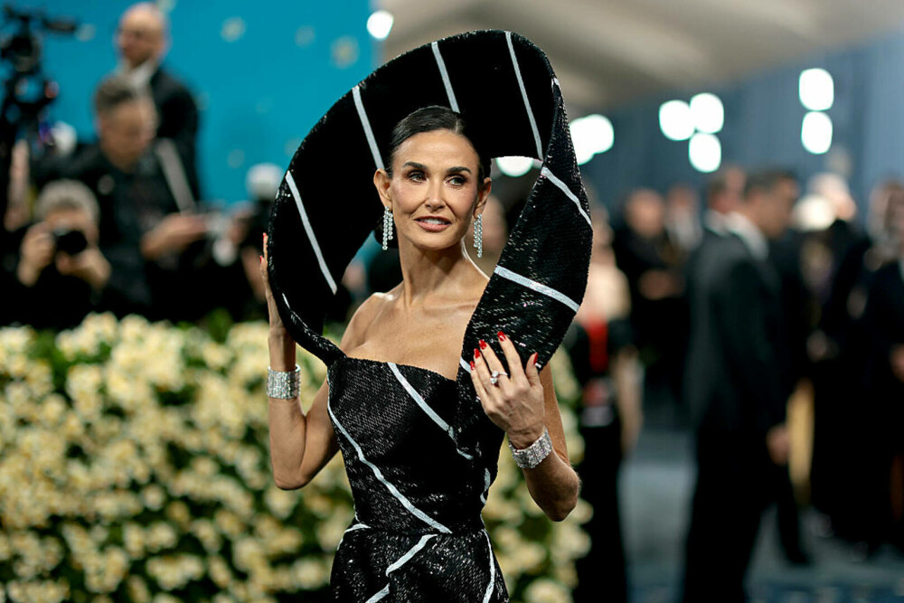 Cele mai spectaculoase ținute de la Met Gala 2025. Vedetele care au făcut furori cu apariții extravagante | FOTO - Imaginea 63