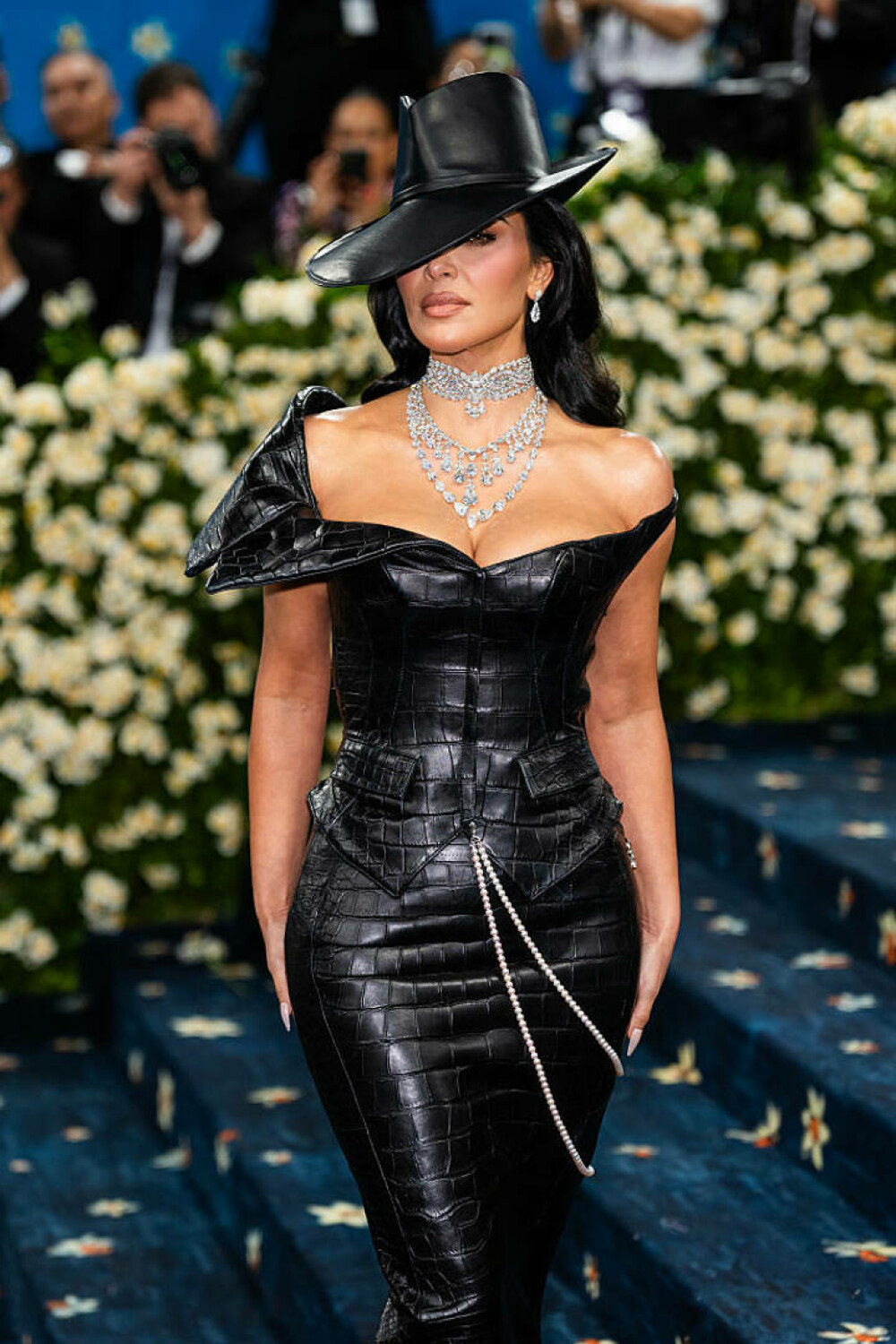 Ținutele îndrăznețe pe care le-a ales Kim Kardashian la petrecerea de ziua ei. Vedeta a împlinit 45 de ani | GALERIE FOTO - Imaginea 27