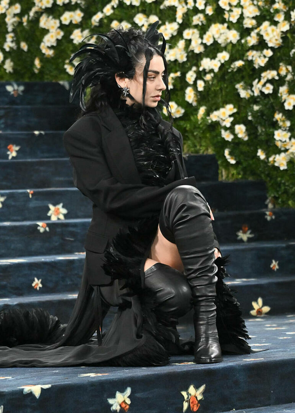 Vedete cu pielea la vedere la Met Gala 2025. Cele mai îndrăznețe rochii transparente purtate pe covorul roșu | FOTO - Imaginea 32