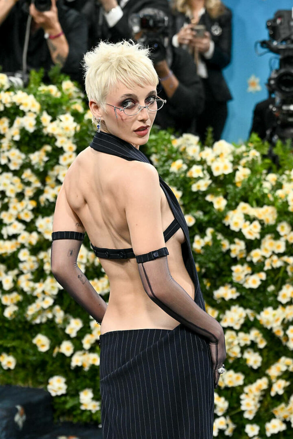 Vedete cu pielea la vedere la Met Gala 2025. Cele mai îndrăznețe rochii transparente purtate pe covorul roșu | FOTO - Imaginea 48