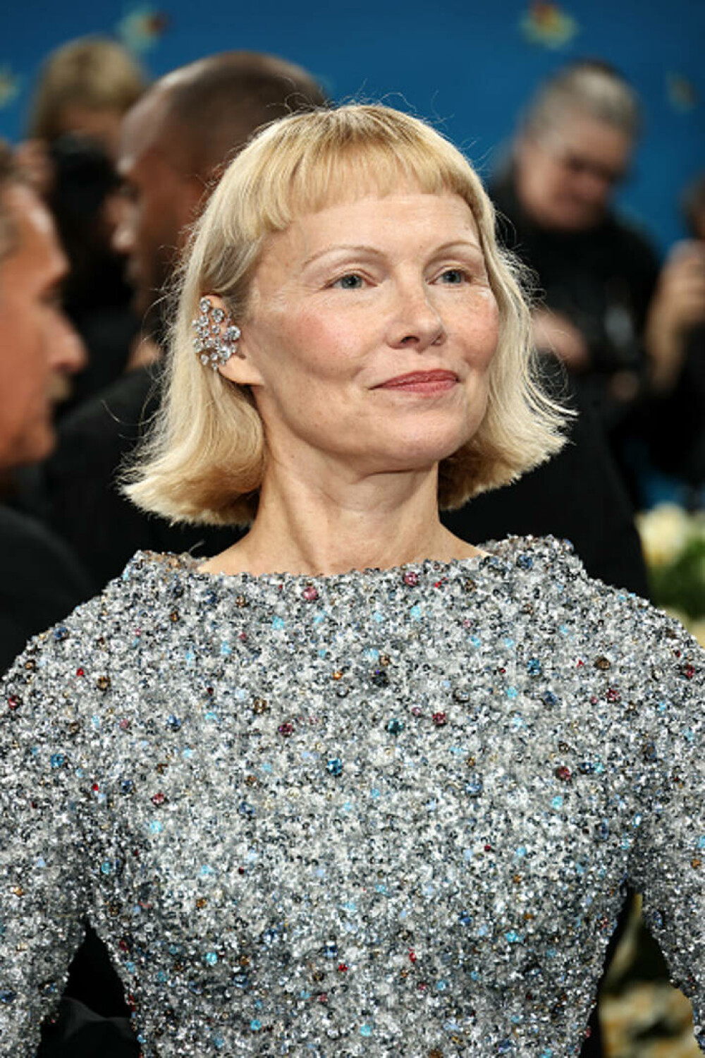 Pamela Anderson a apărut cu un nou look la Met Gala 2025. Cine a însoțit-o pe actriță pe covorul roșu. GALERIE FOTO - Imaginea 10