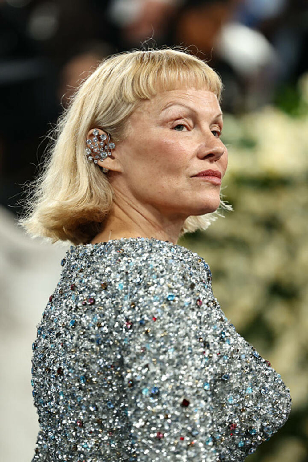 Pamela Anderson a apărut cu un nou look la Met Gala 2025. Cine a însoțit-o pe actriță pe covorul roșu. GALERIE FOTO - Imaginea 30