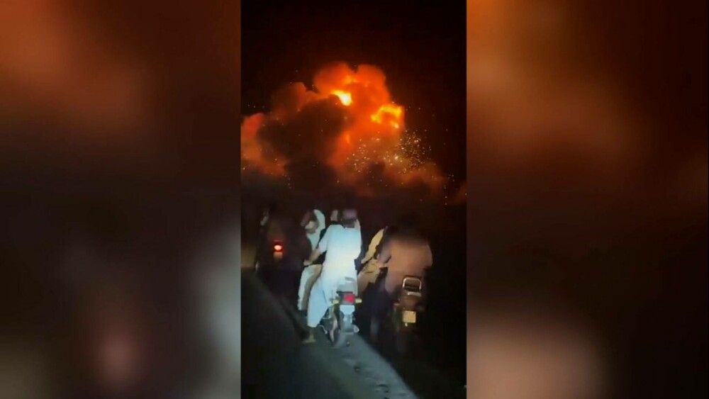 Două puteri nucleare „în război deschis”. Zeci de morți după ce India și Pakistan s-au bombardat reciproc - Imaginea 3