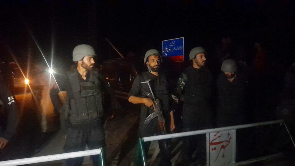 Două puteri nucleare „în război deschis”. Zeci de morți după ce India și Pakistan s-au bombardat reciproc - Imaginea 7