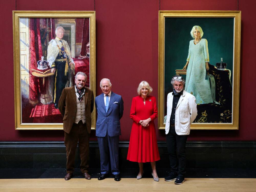 Charles şi Camilla au prezentat două noi portrete oficiale pentru a doua aniversare a încoronării lor. FOTO - Imaginea 16