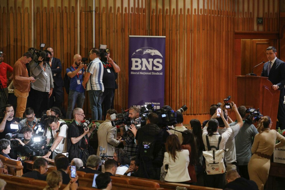 VIDEO. Prima confruntare publică între candidații Nicușor Dan și George Simion a avut loc la congresul BNS - Imaginea 5