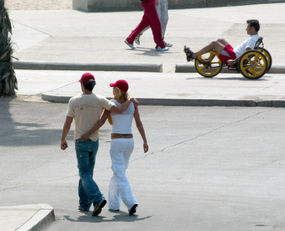 Enrique Iglesias împlinește 50 de ani. Cum a devenit una dintre cele mai mari vedete ale muzicii latino. GALERIE FOTO - Imaginea 1