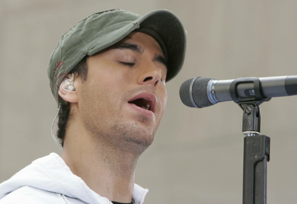 Enrique Iglesias împlinește 50 de ani. Cum a devenit una dintre cele mai mari vedete ale muzicii latino. GALERIE FOTO - Imaginea 15