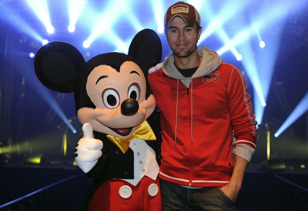 Enrique Iglesias împlinește 50 de ani. Cum a devenit una dintre cele mai mari vedete ale muzicii latino. GALERIE FOTO - Imaginea 36