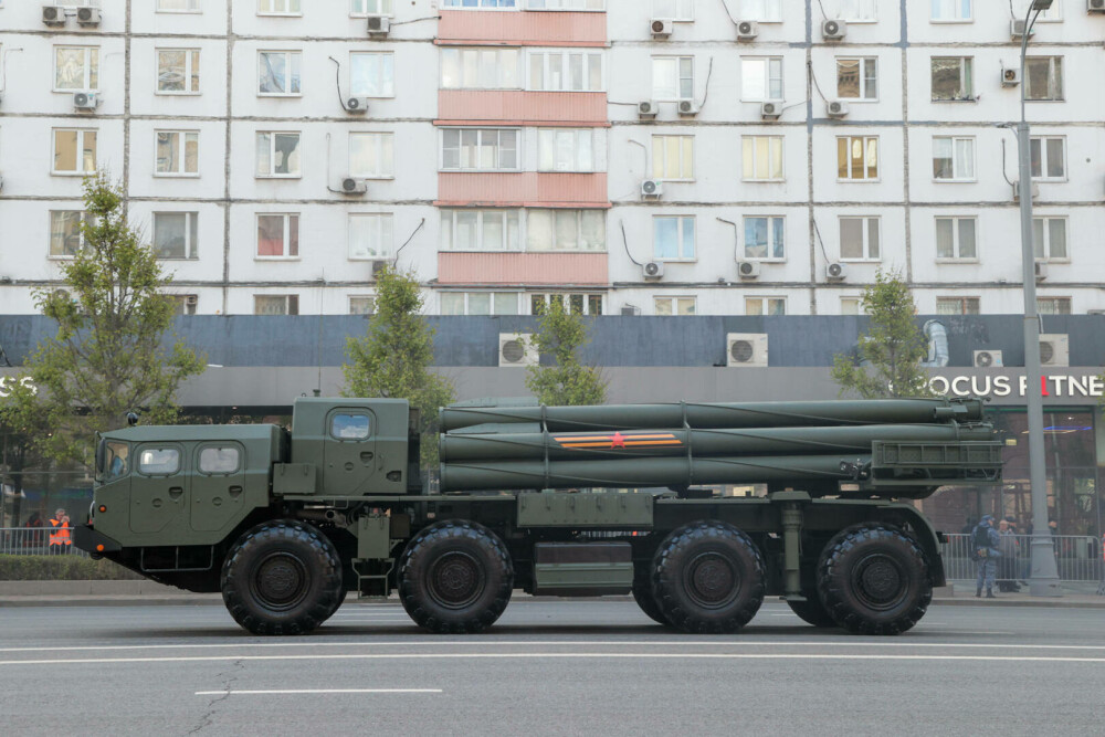 Mașinării ucigașe vor defila în Piața Roșie de Ziua Victoriei. Tancuri, drone și rachete care fac ravagii în Ucraina | FOTO - Imaginea 10