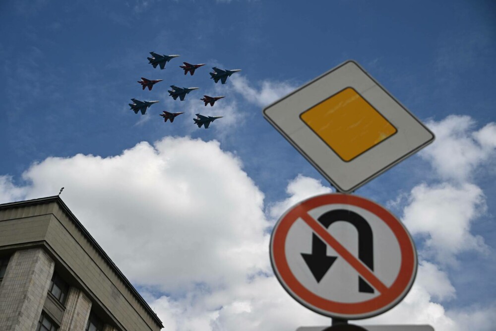 Mașinării ucigașe vor defila în Piața Roșie de Ziua Victoriei. Tancuri, drone și rachete care fac ravagii în Ucraina | FOTO - Imaginea 17