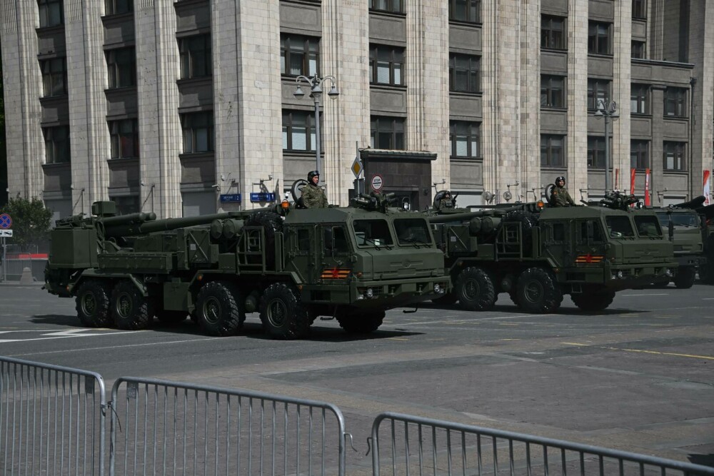 Mașinării ucigașe vor defila în Piața Roșie de Ziua Victoriei. Tancuri, drone și rachete care fac ravagii în Ucraina | FOTO - Imaginea 19