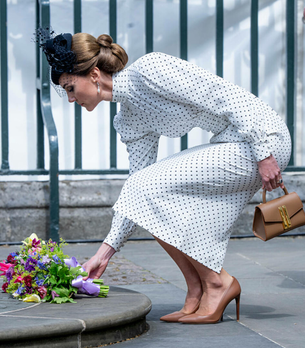Prințesa Kate, apariție plină de eleganță alături de Familia Regală la ceremonia de Ziua Victoriei în Europa. GALERIE FOTO - Imaginea 8