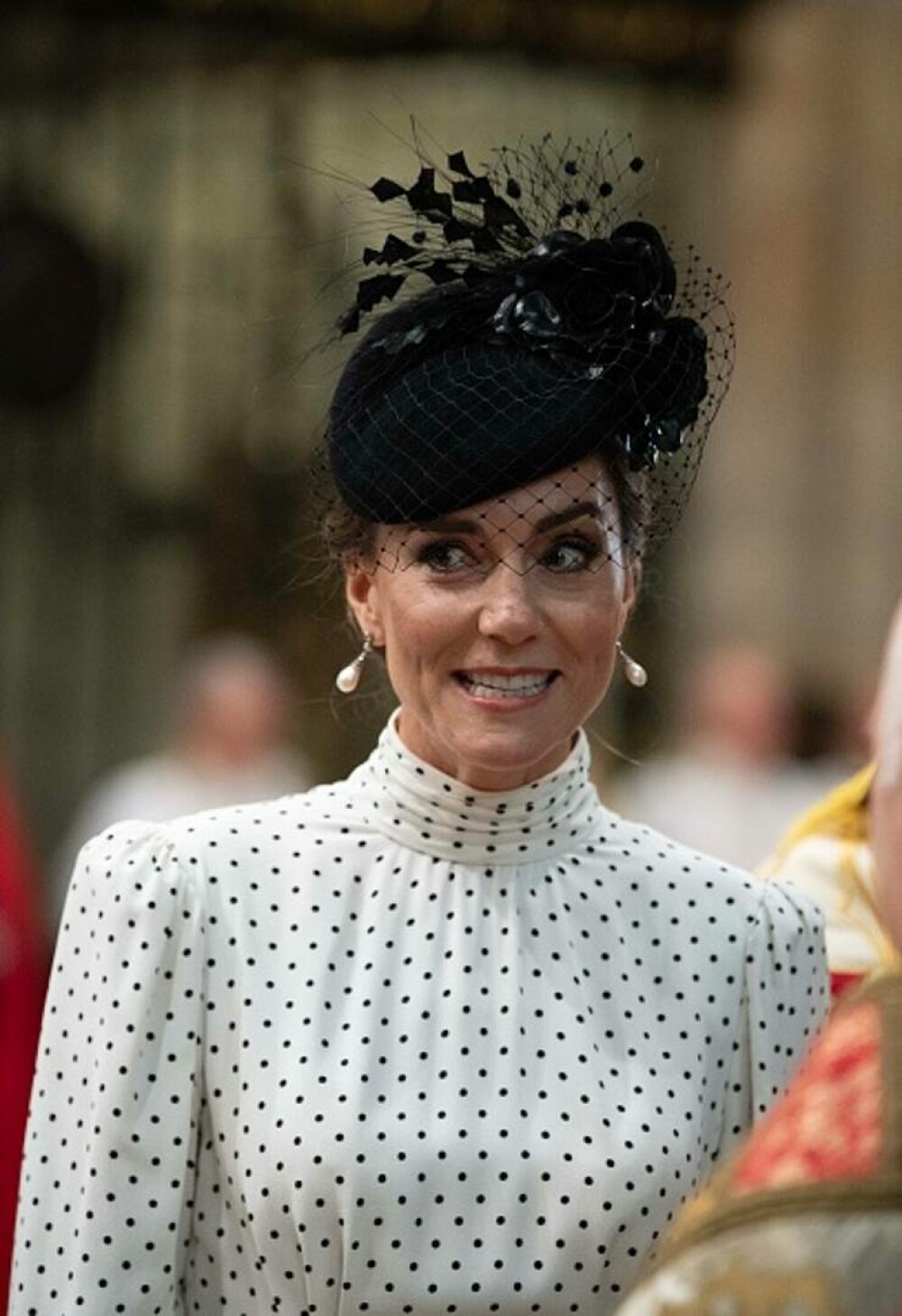 Prințesa Kate, apariție plină de eleganță alături de Familia Regală la ceremonia de Ziua Victoriei în Europa. GALERIE FOTO - Imaginea 10