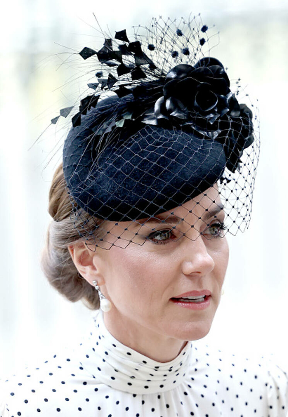 Prințesa Kate, apariție plină de eleganță alături de Familia Regală la ceremonia de Ziua Victoriei în Europa. GALERIE FOTO - Imaginea 42