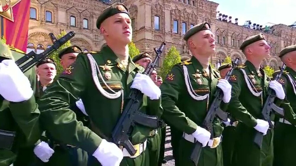 Rusia a marcat Ziua Victoriei la Moscova cu o paradă în plin război. Putin, demonstrație de forță în Piața Roșie, cu aliații - Imaginea 4