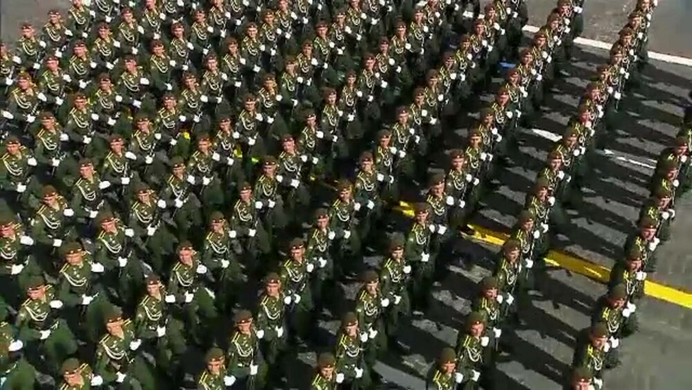 Rusia a marcat Ziua Victoriei la Moscova cu o paradă în plin război. Putin, demonstrație de forță în Piața Roșie, cu aliații - Imaginea 21
