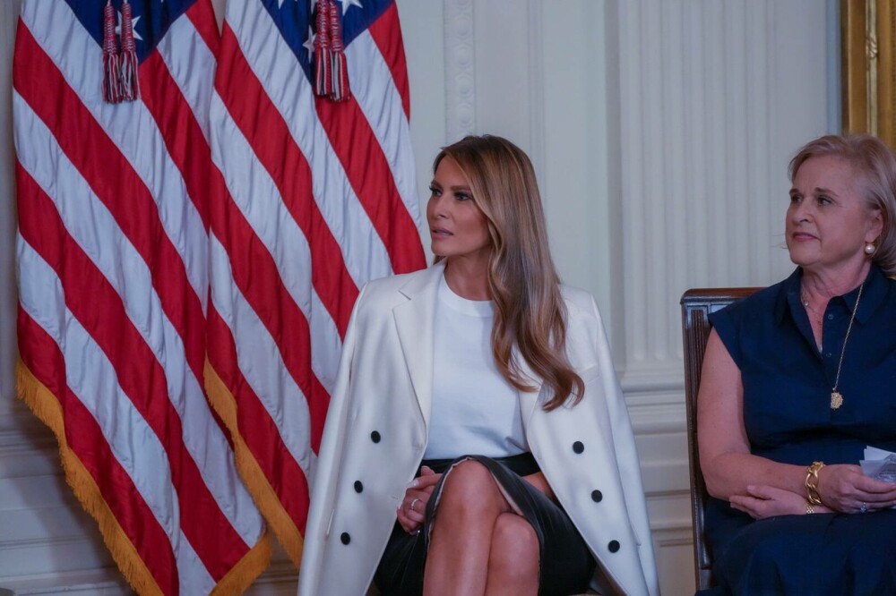 Melania Trump, apariție plină de eleganță la Casa Albă. Prima doamnă a elogiat-o pe Barbara Bush. GALERIE FOTO - Imaginea 10