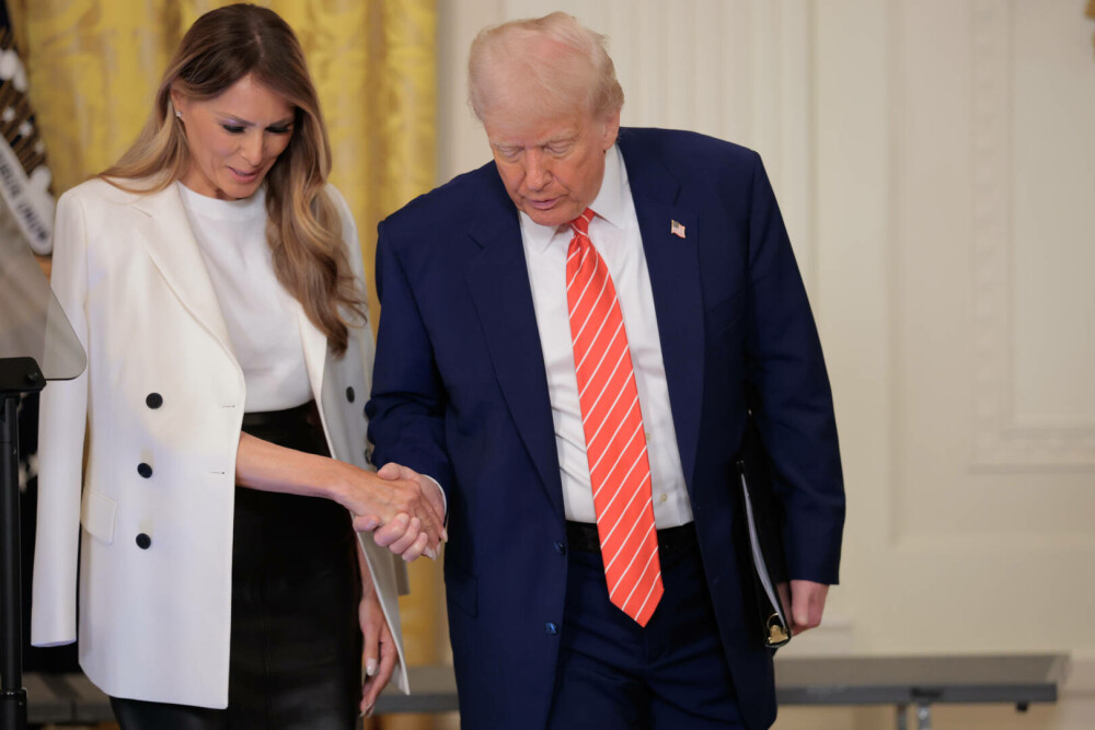 Un biograf spune că Trump s-a despărțit de Prima Doamnă, Melania. Reacția vehementă a Casei Albe - Imaginea 1
