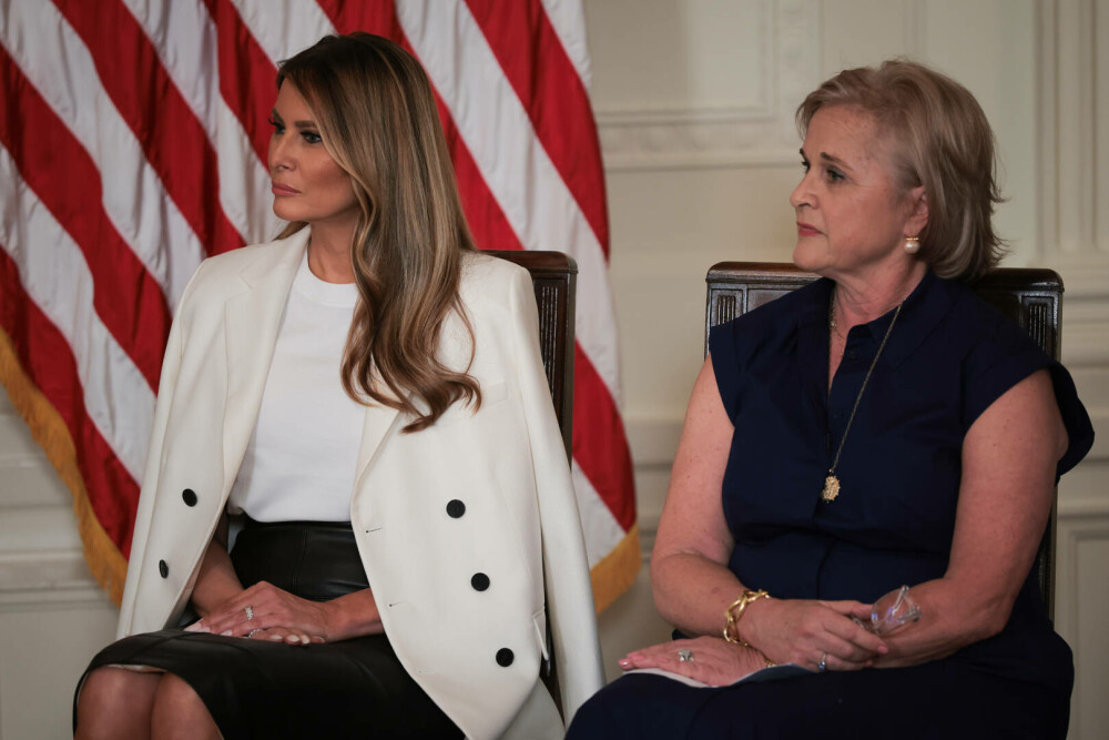 Melania Trump respinge categoric zvonurile legate de operațiile estetice. Cum se menține în formă la 55 de ani. GALERIE FOTO - Imaginea 17