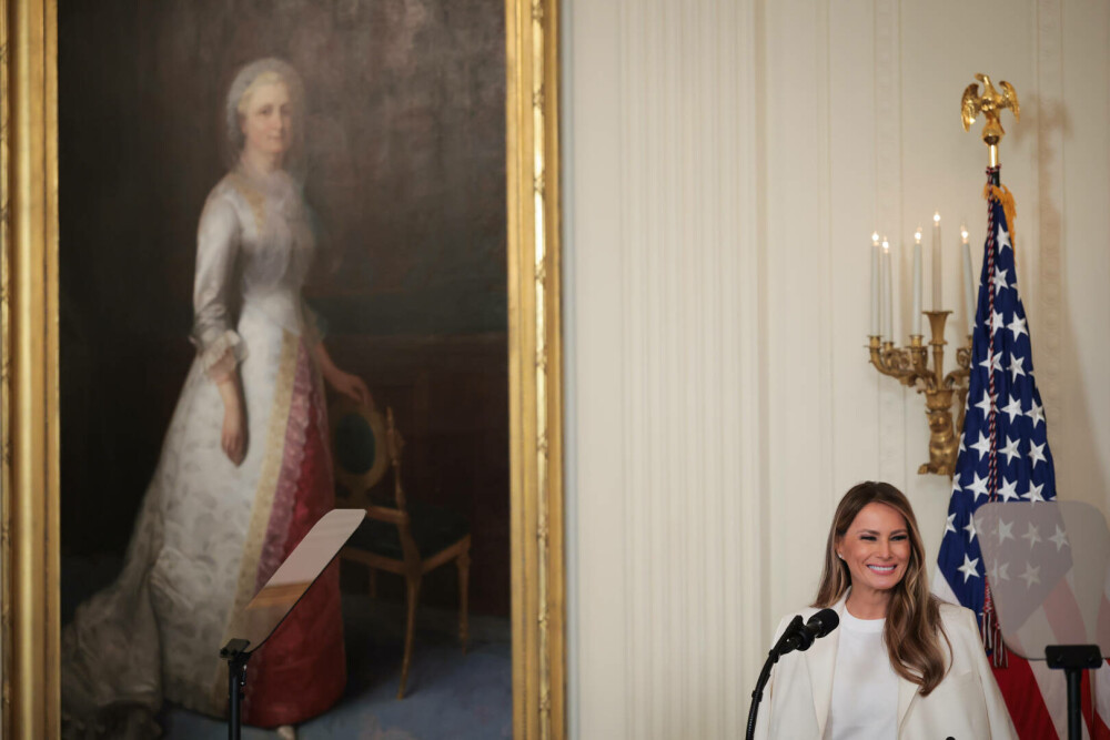 Melania Trump respinge categoric zvonurile legate de operațiile estetice. Cum se menține în formă la 55 de ani. GALERIE FOTO - Imaginea 18