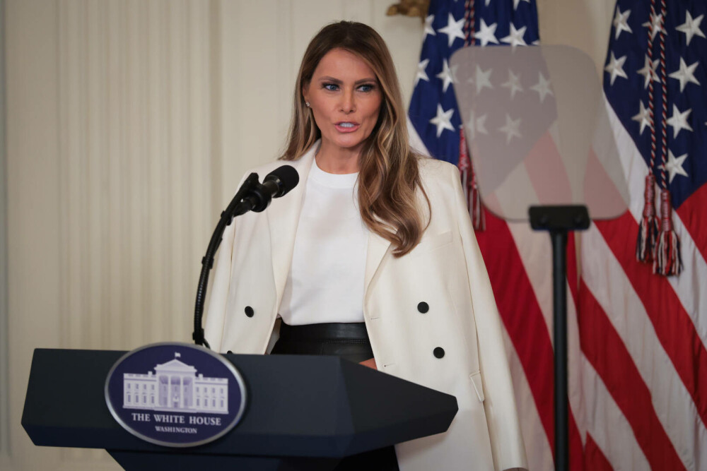 Melania Trump respinge categoric zvonurile legate de operațiile estetice. Cum se menține în formă la 55 de ani. GALERIE FOTO - Imaginea 20