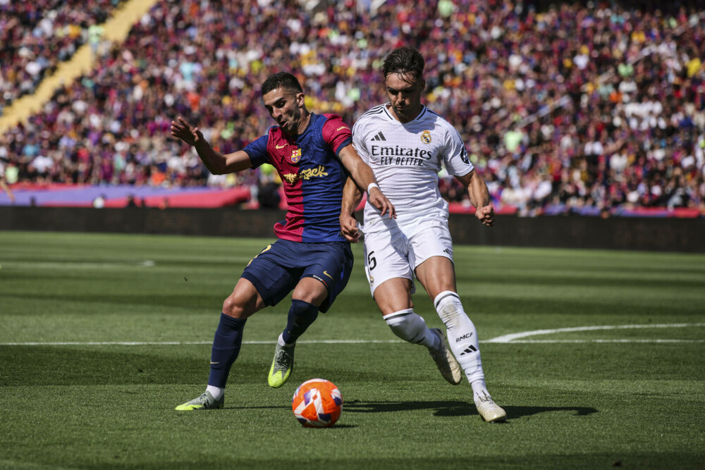 FC Barcelona, tot mai aproape de titlu în La Liga, după o victorie dramatică cu Real Madrid - Imaginea 4