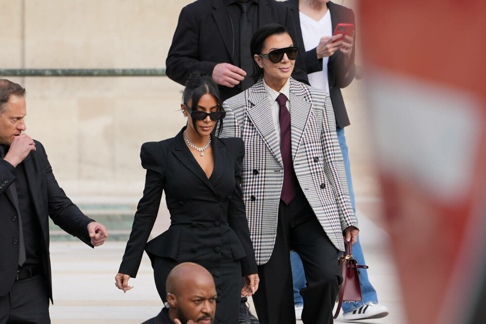 Kim Kardashian, în lacrimi la tribunal, la procesul jafului armat din Paris. „Am crezut că o să mor” - Imaginea 2