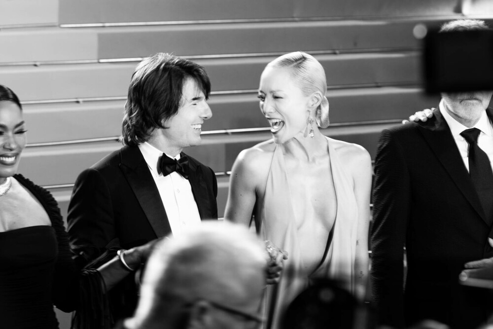 Tom Cruise, starul zilei la Festivalul de Film de la Cannes. Actorul a strălucit pe covorul roșu. GALERIE FOTO - Imaginea 8