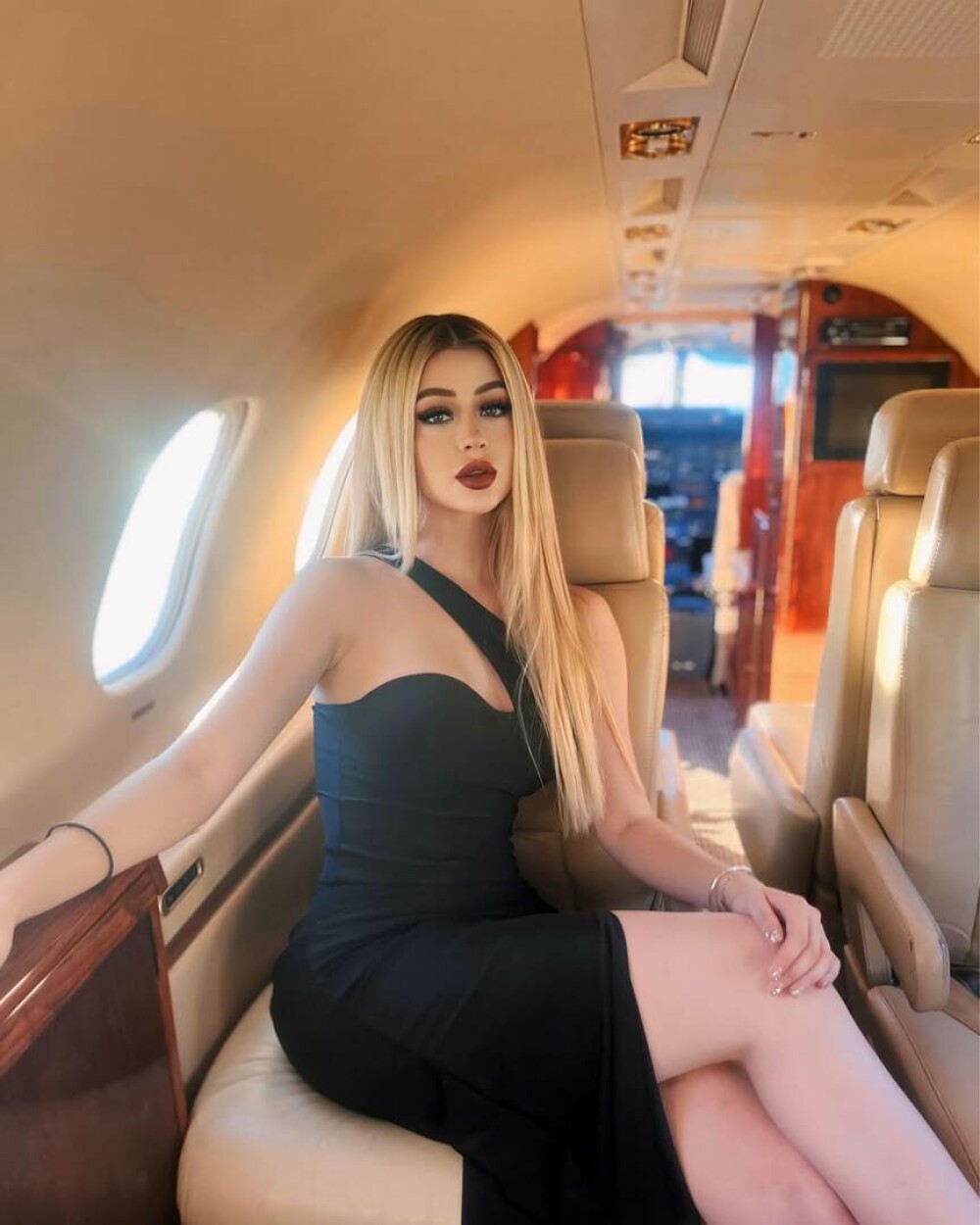 O tânără a fost ucisă în timpul unui live pe TikTok, după ce a primit un colet. Care ar fi motivul - Imaginea 2