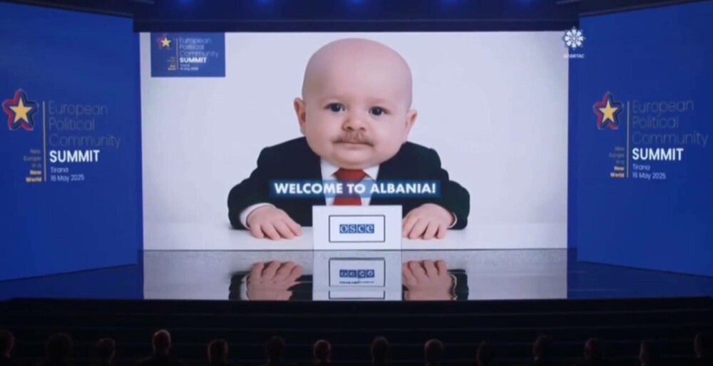Start neobișnuit la summitul CPE din Tirana. Cei mai puternici oameni din Europa, transformații în bebeluși de AI - Imaginea 6