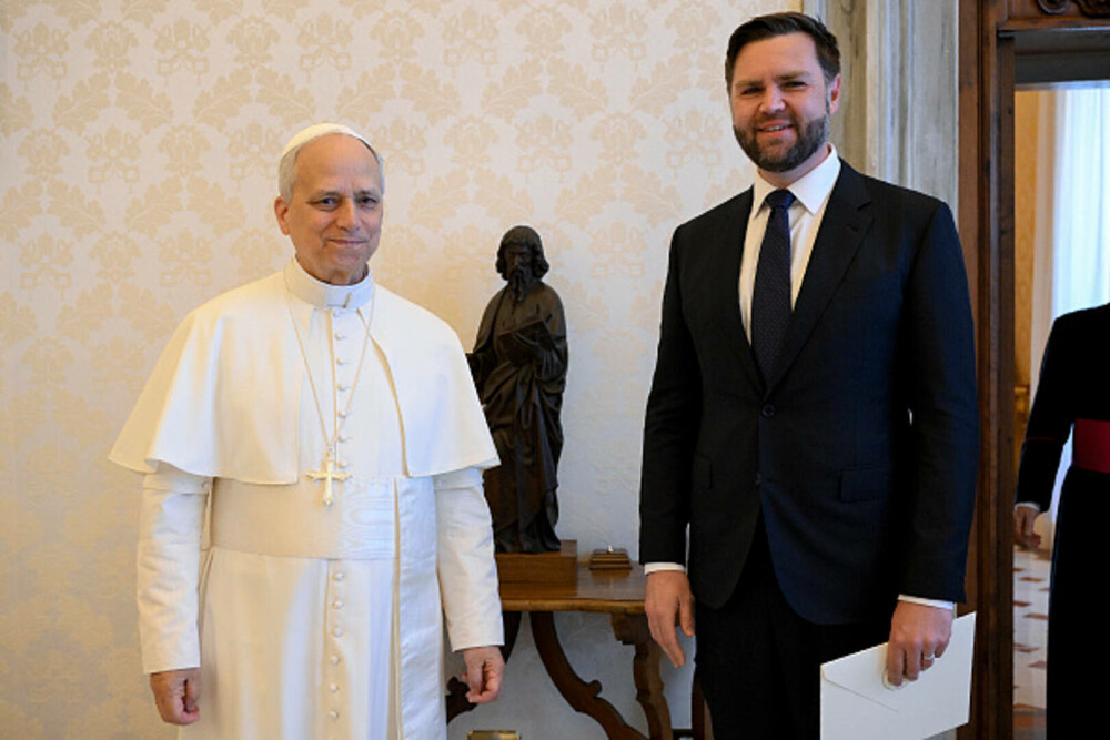 Donald Trump i-a trimis o scrisoare Papei Leon al XIV-lea pentru a-l invita la Casa Albă. FOTO - Imaginea 4
