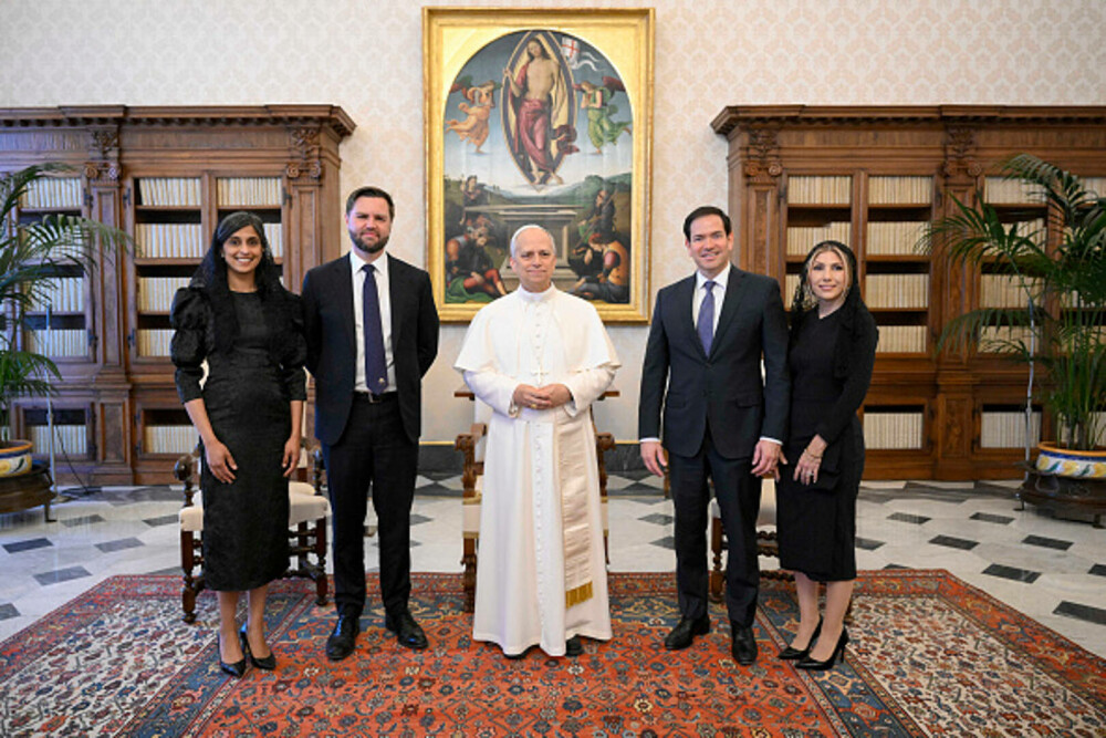 Donald Trump i-a trimis o scrisoare Papei Leon al XIV-lea pentru a-l invita la Casa Albă. FOTO - Imaginea 8