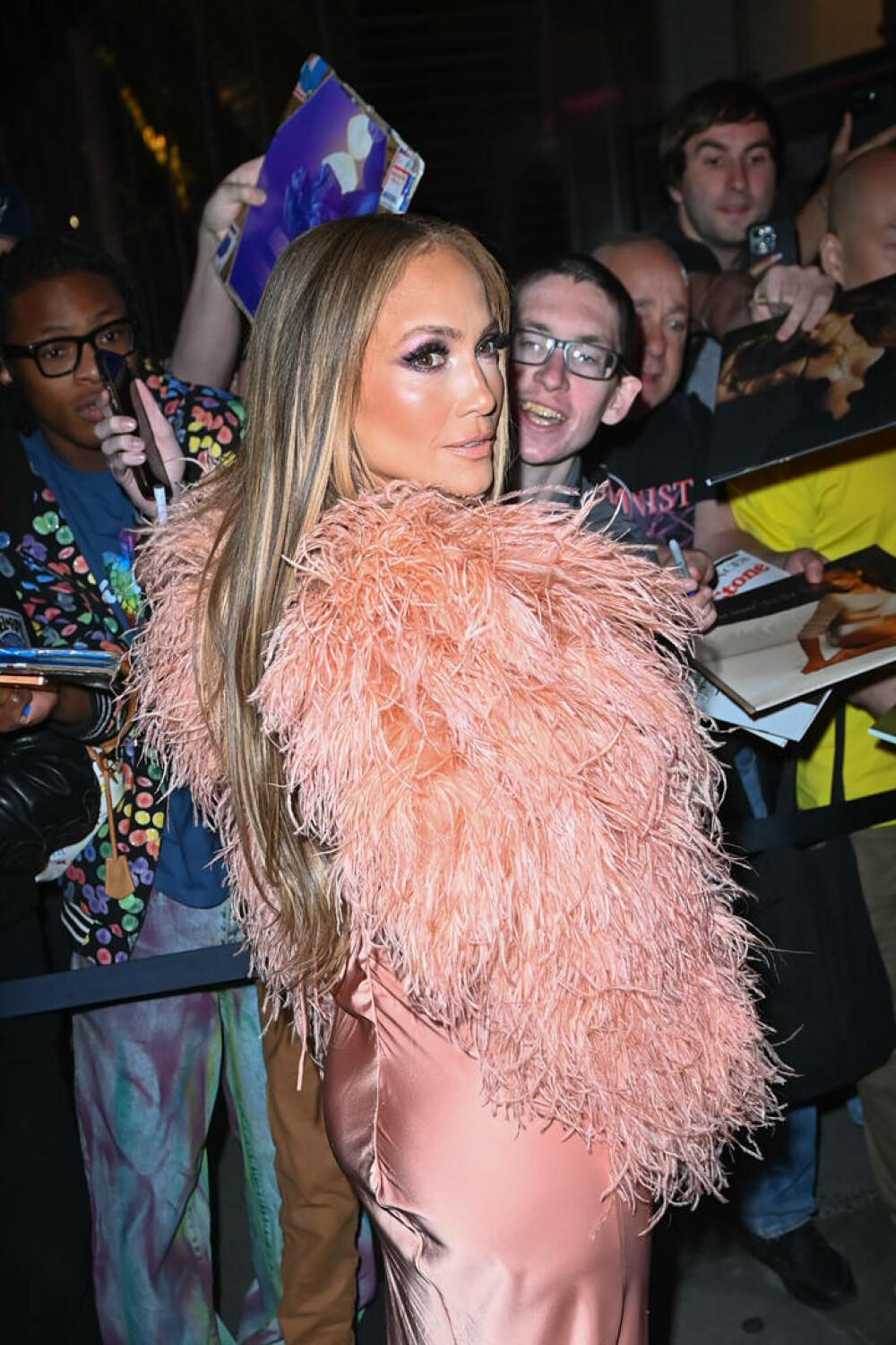 Jennifer Lopez, apariție inedită în New York. Ținuta cu care a atras toate privirile. GALERIE FOTO - Imaginea 2