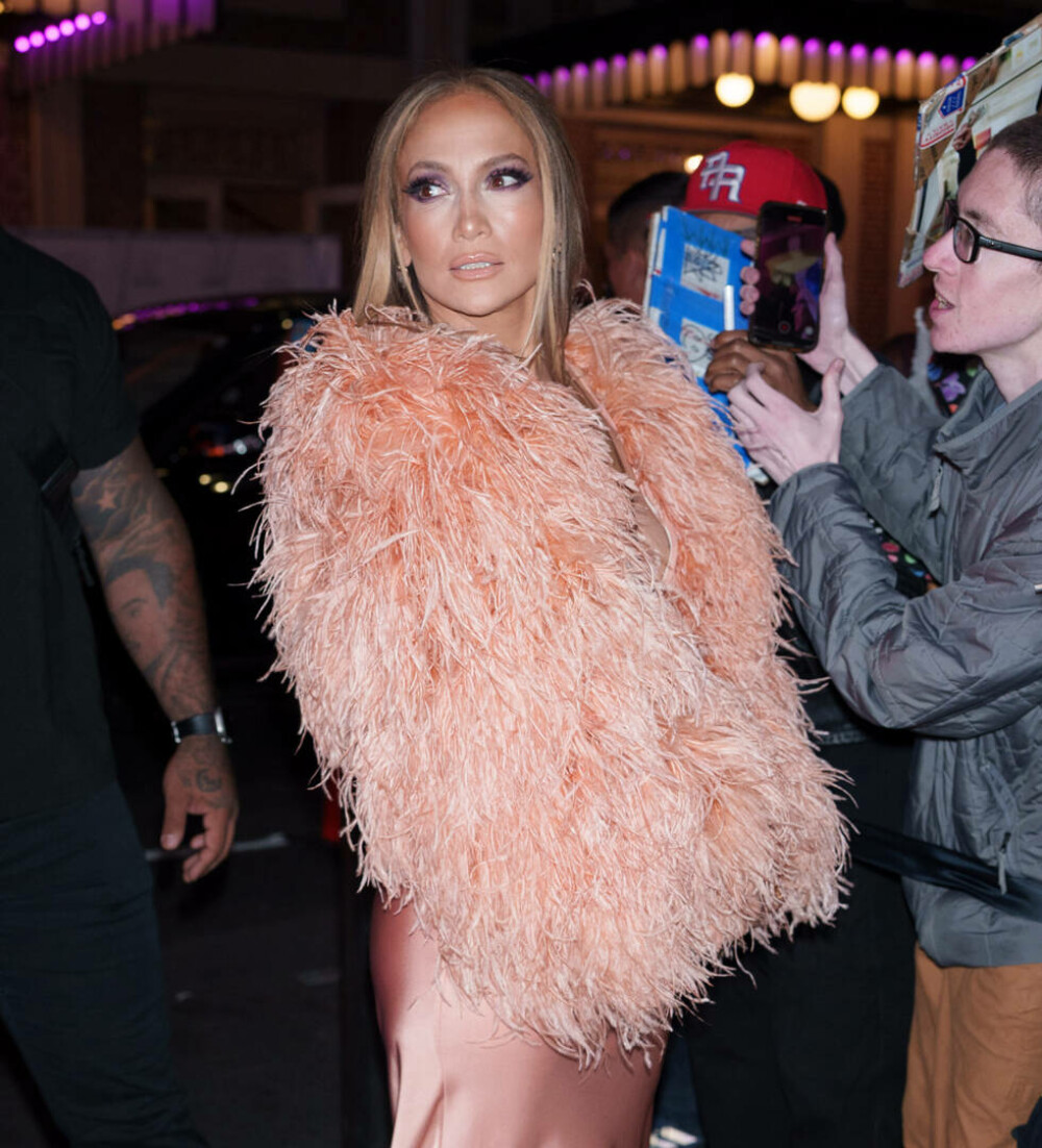 Jennifer Lopez, apariție inedită în New York. Ținuta cu care a atras toate privirile. GALERIE FOTO - Imaginea 8