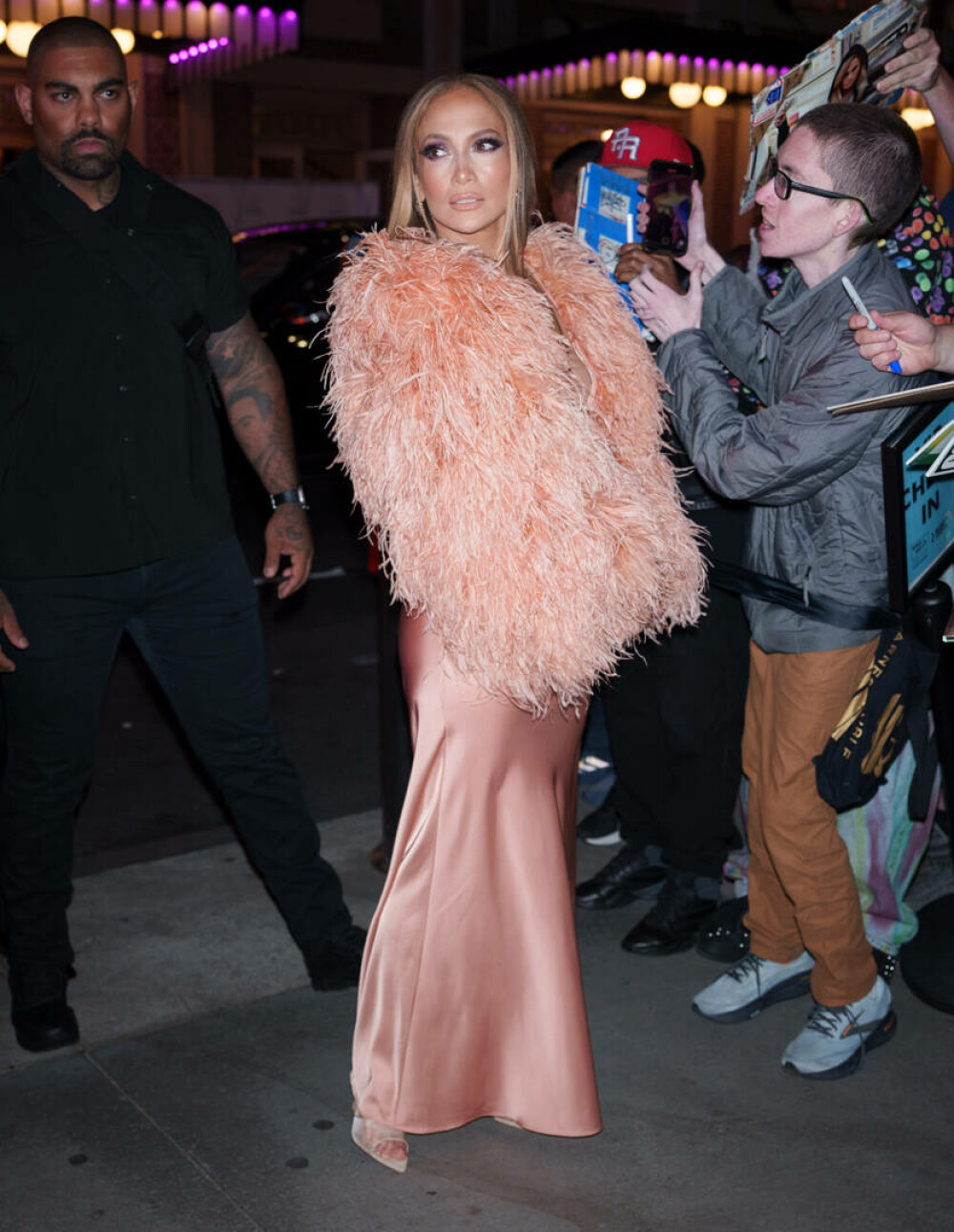 Jennifer Lopez, apariție inedită în New York. Ținuta cu care a atras toate privirile. GALERIE FOTO - Imaginea 9
