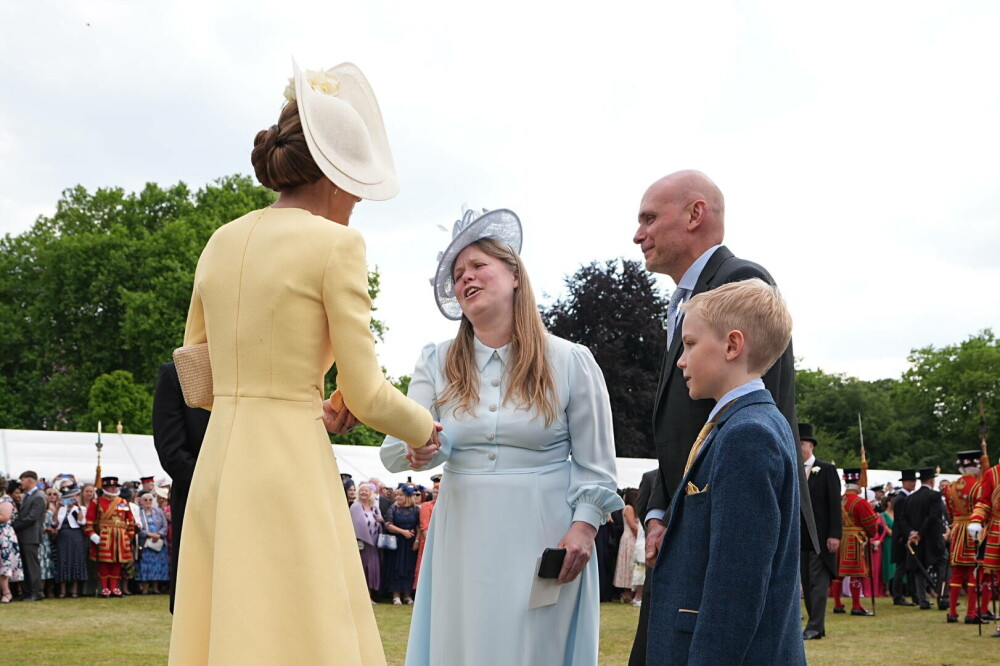 Prințesa Kate, apariție plină de eleganță la petrecerea din grădina Palatului Buckingham după 2 ani de absență. GALERIE FOTO - Imaginea 26