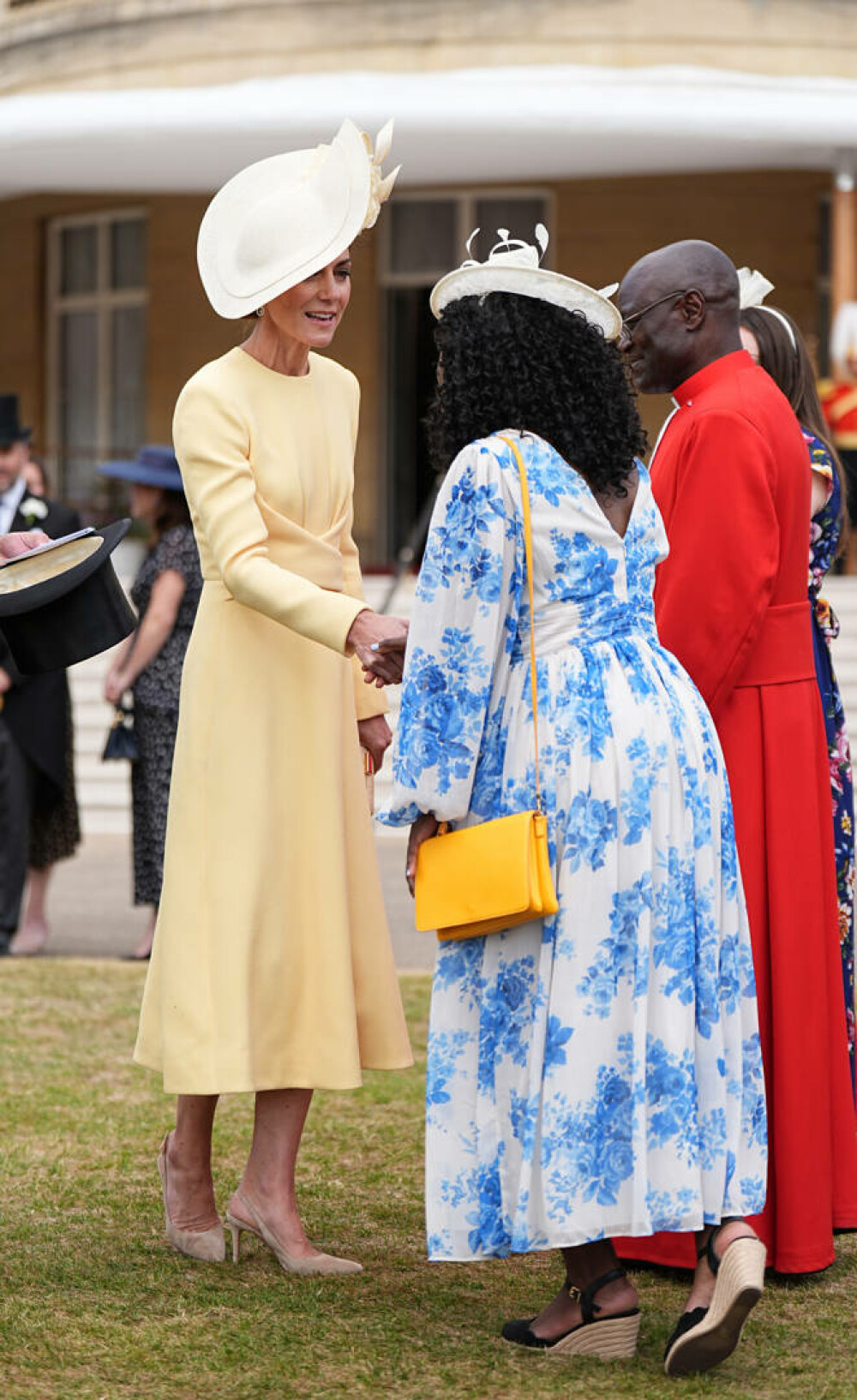 Prințesa Kate, apariție plină de eleganță la petrecerea din grădina Palatului Buckingham după 2 ani de absență. GALERIE FOTO - Imaginea 25