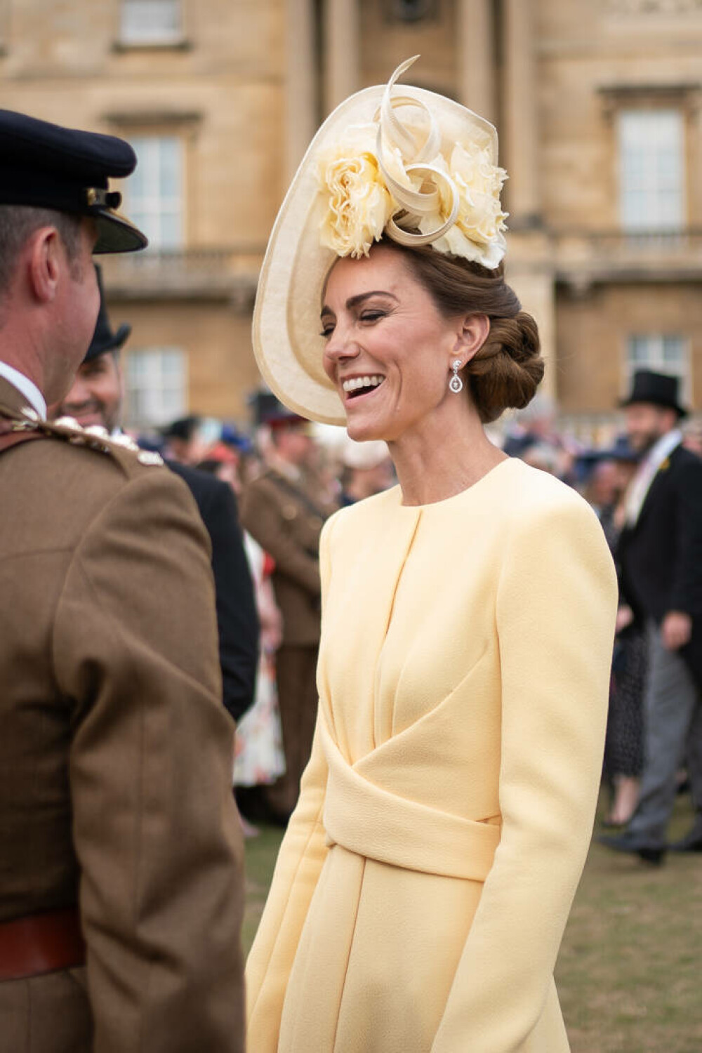 Prințesa Kate, apariție plină de eleganță la petrecerea din grădina Palatului Buckingham după 2 ani de absență. GALERIE FOTO - Imaginea 4