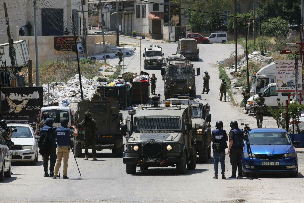 Militari israelieni au tras cu „gloanţe reale” într-un grup de diplomaţi străini, inclusiv din România, în Jenin. Reacția MAE - Imaginea 6