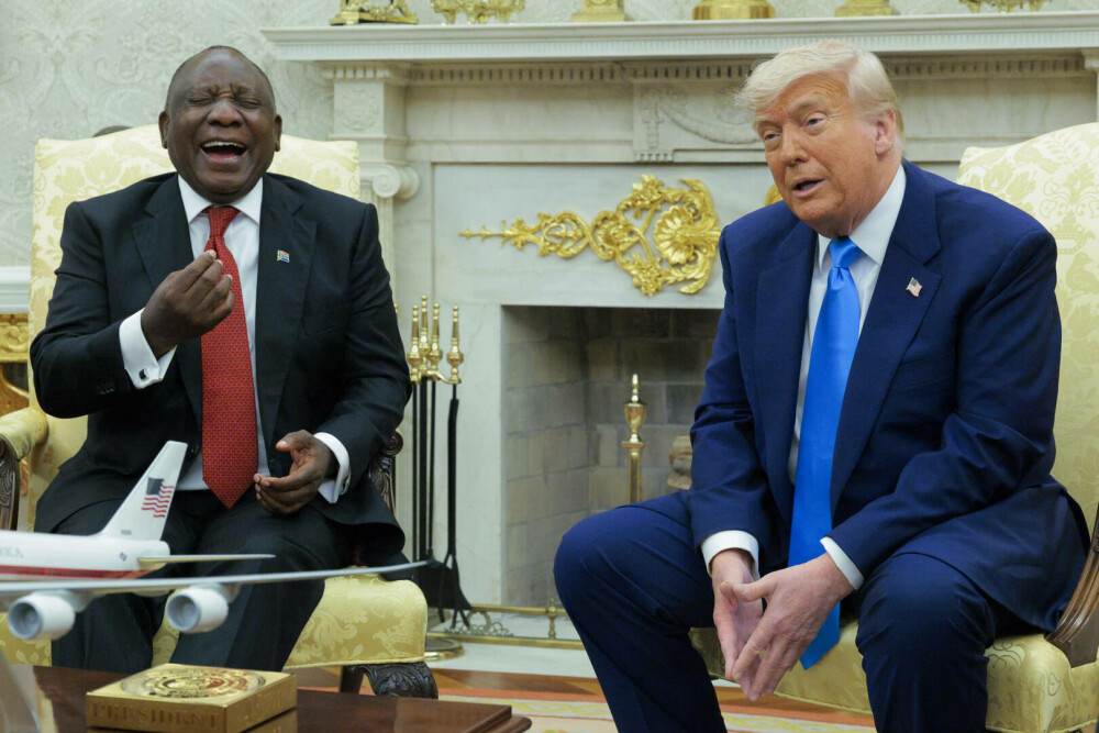 Confruntare între Donald Trump și omologul sud-african, în Biroul Oval. Președintele SUA l-a acuzat de genocid - Imaginea 1