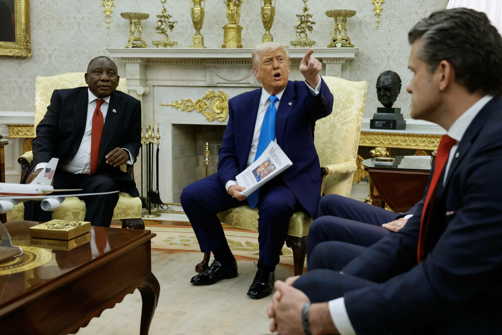 Confruntare între Donald Trump și omologul sud-african, în Biroul Oval. Președintele SUA l-a acuzat de genocid - Imaginea 4