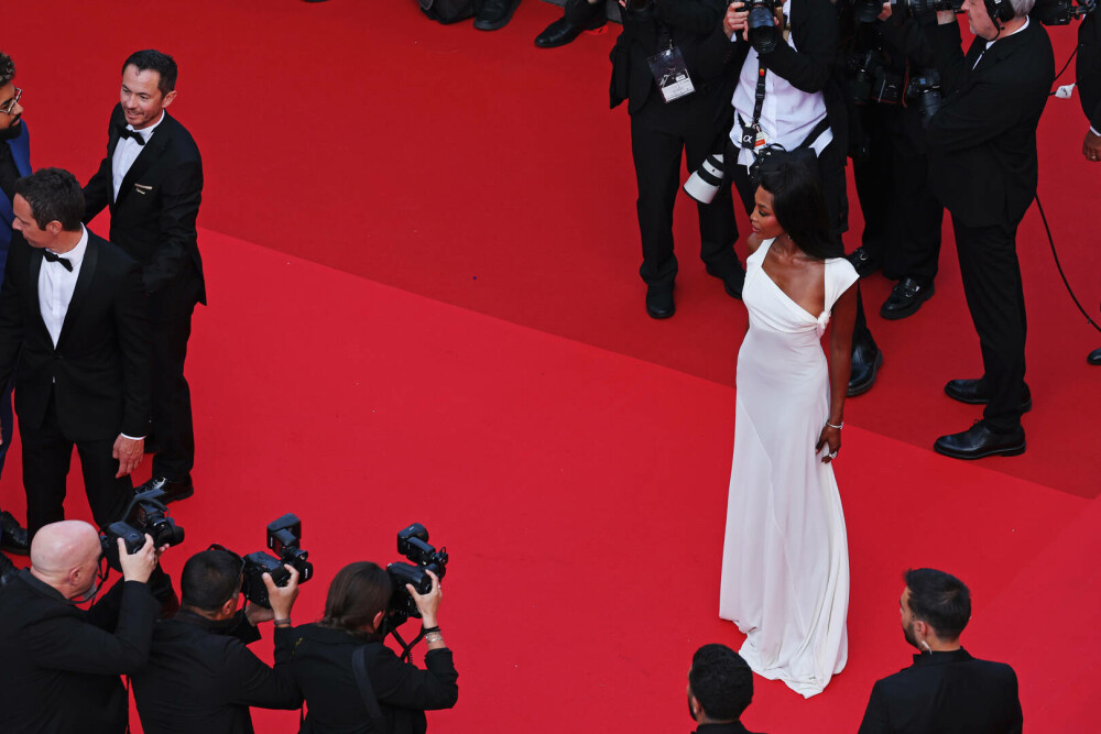 Naomi Campbell împlinește 55 de ani. Povestea primei femei de culoare care a apărut pe coperta „Vogue France” | FOTO - Imaginea 3