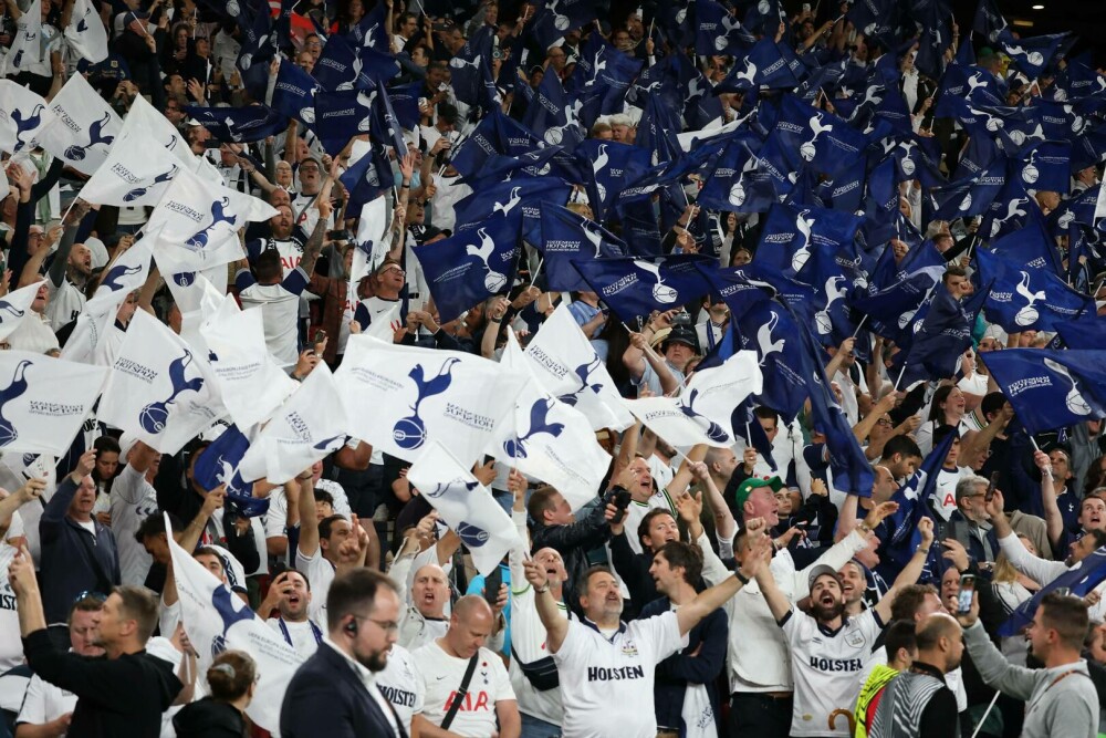 Tottenham, echipa lui Radu Drăgușin, a câștigat Europa League. A învins în finală cu 1-0 pe Manchester United. FOTO - Imaginea 1
