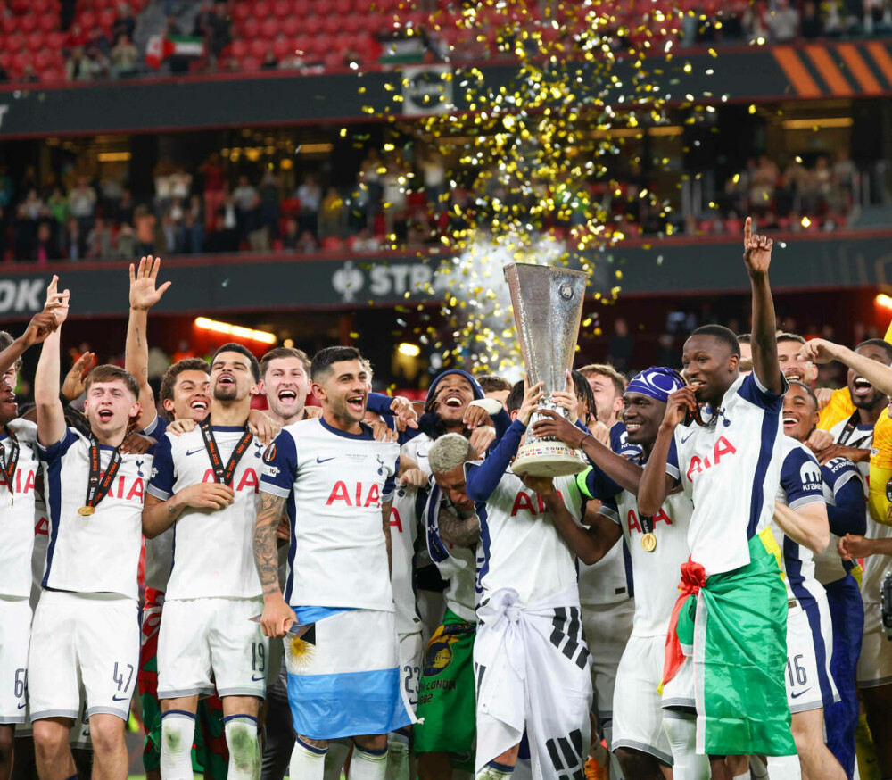 Tottenham, echipa lui Radu Drăgușin, a câștigat Europa League. A învins în finală cu 1-0 pe Manchester United. FOTO - Imaginea 14