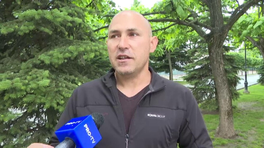 Un miner din Motru a descoperit cu detectorul de metale un inel ce pare a fi din aur masiv și seamănă cu brățările dacice - Imaginea 1