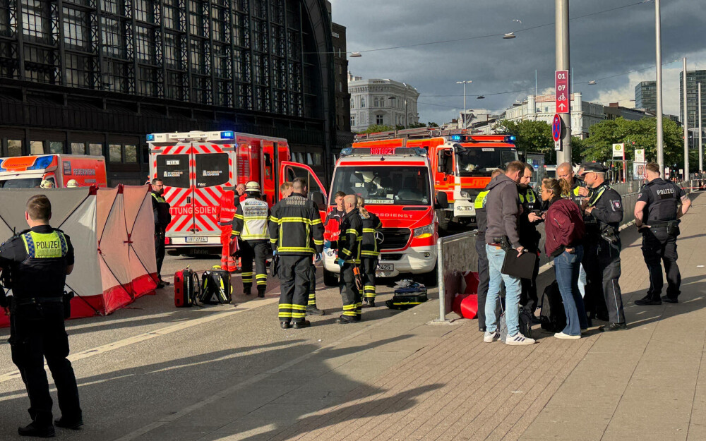 Bilanţul atacului cu cuţitul în gara din Hamburg creşte la 18 răniţi. O femeie de 39 de ani, arestată - Imaginea 2