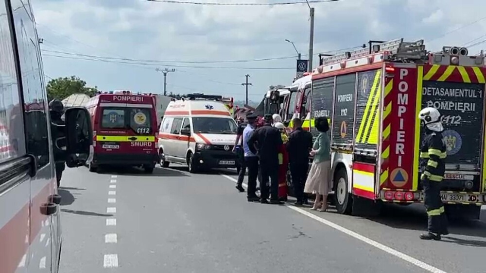 ANIMAȚIE GRAFICĂ. Cum s-a produs accidentul violent din Iași, soldat cu 17 victime. Greșeala flagrantă a unuia dintre șoferi - Imaginea 5
